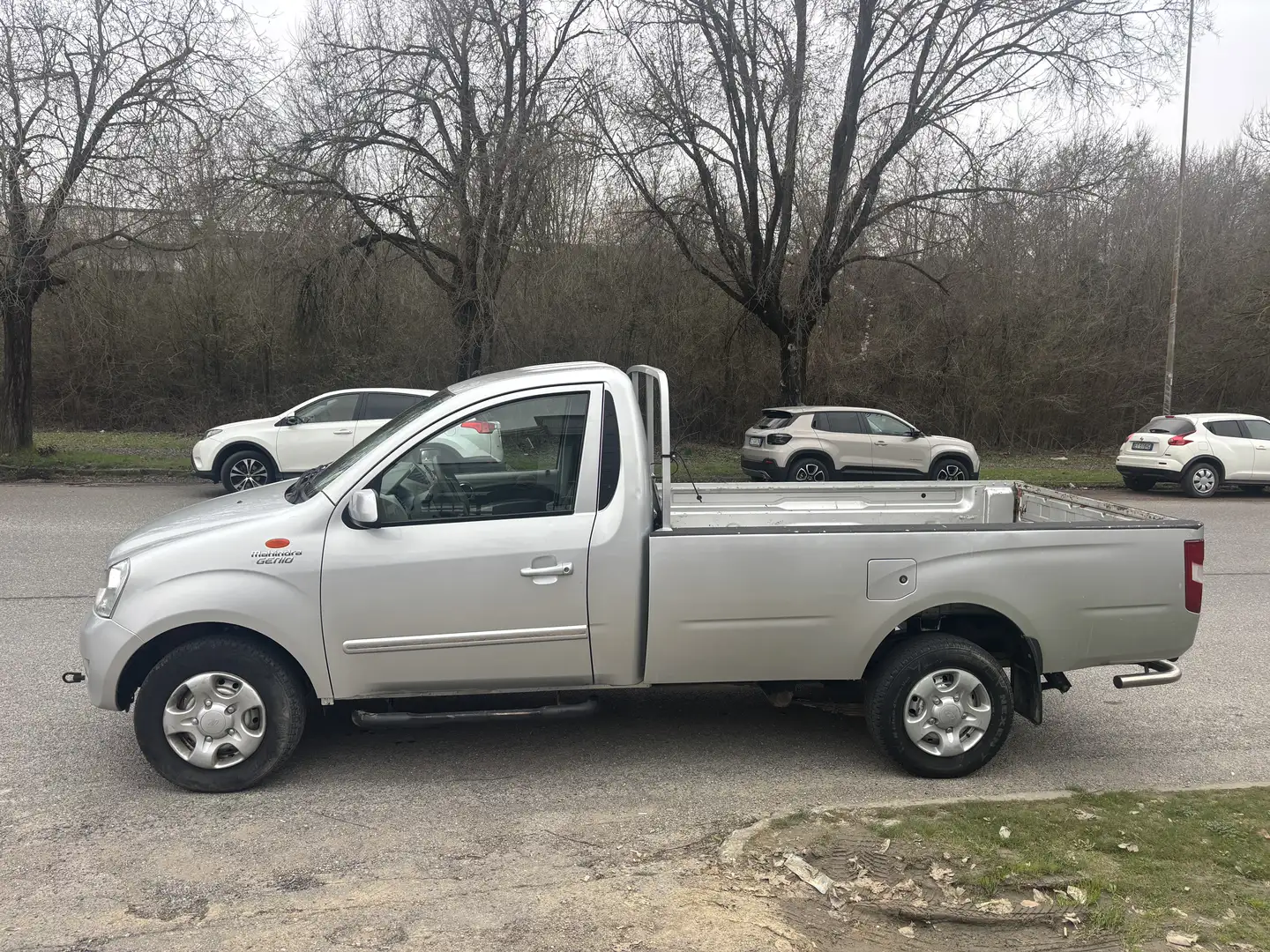 Mahindra Genio Pick Up 2.2 - 2