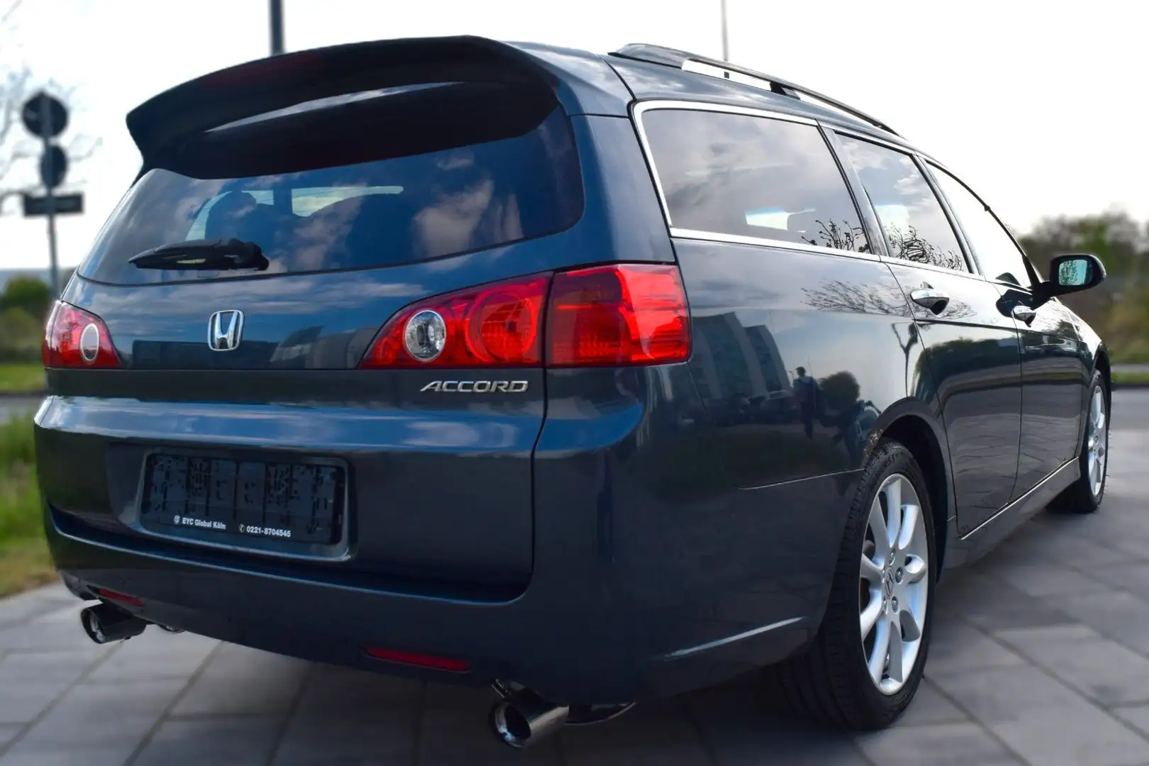 Honda Accord Tourer 2.4 Executive,Navi,Leder,SD,190 PS - 1