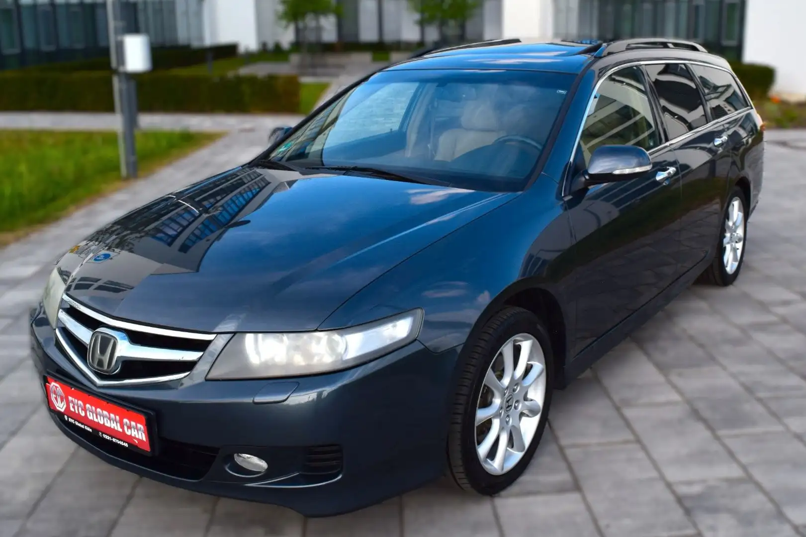Honda Accord Tourer 2.4 Executive,Navi,Leder,SD,190 PS - 2