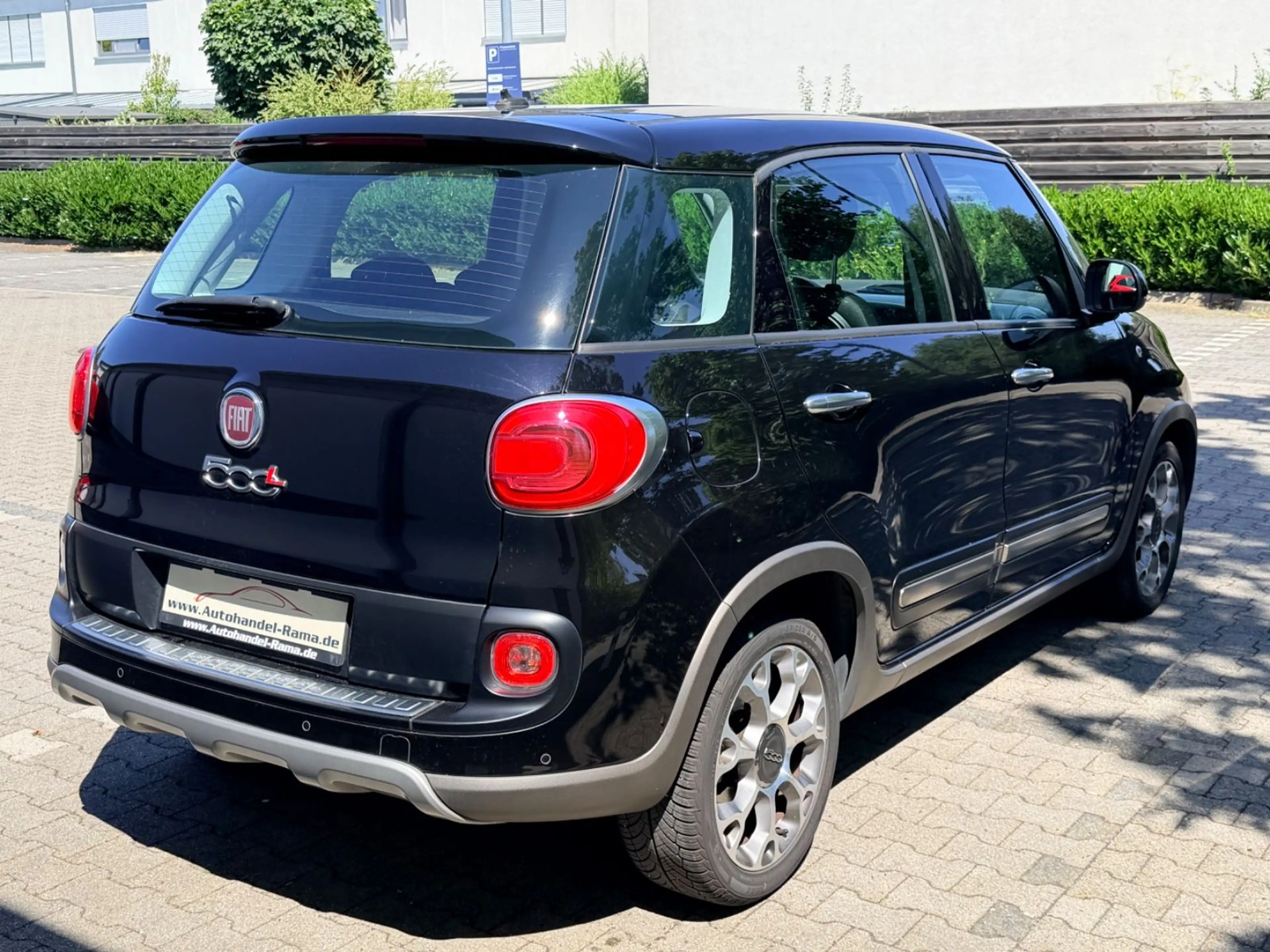 Fiat 500L Trekking Navi PDC Alus 2.Hand Scheckheft — photo 3