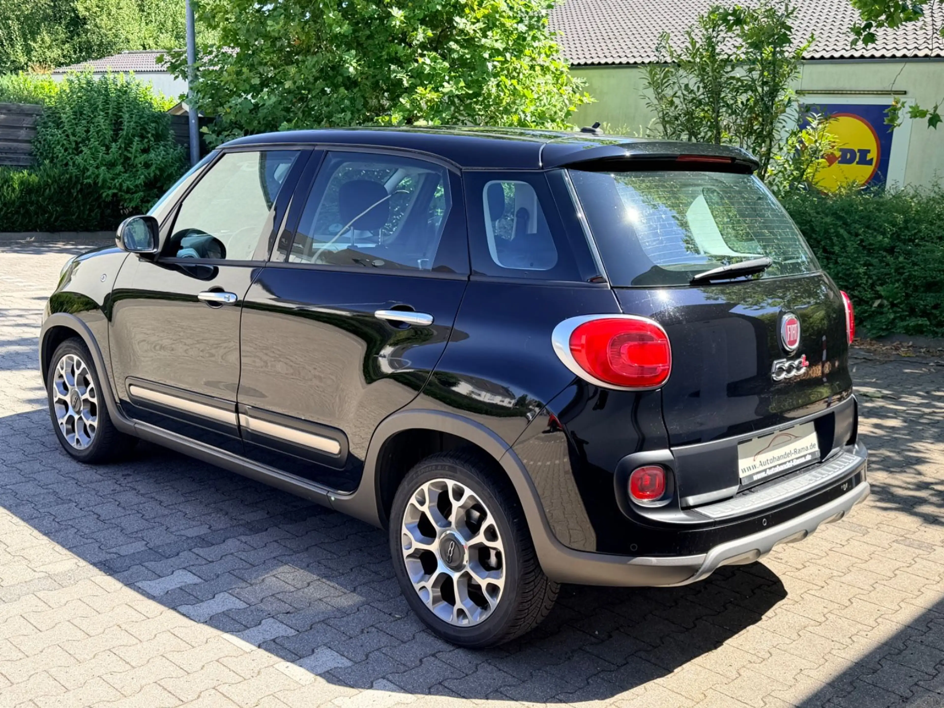 Fiat 500L Trekking Navi PDC Alus 2.Hand Scheckheft — photo 7