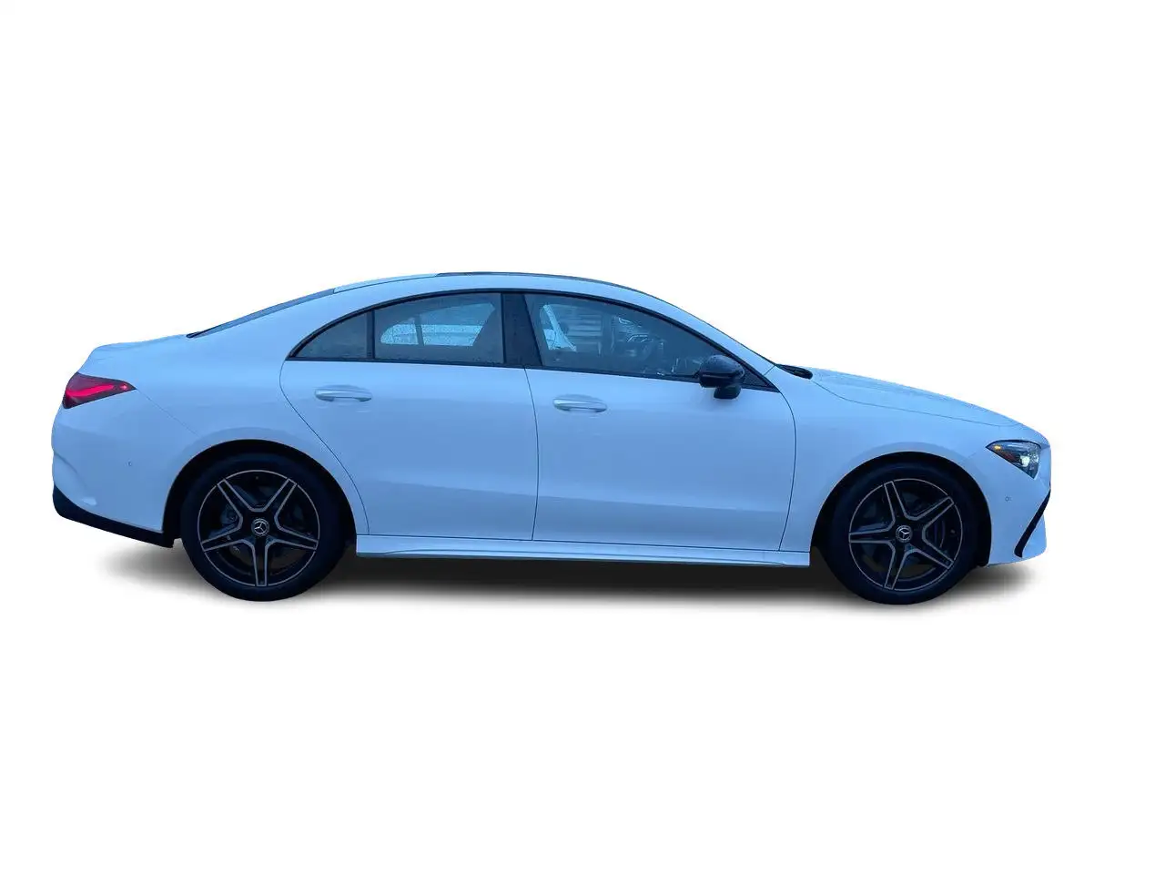 Mercedes-Benz CLA снимка Mercedes-Benz CLA