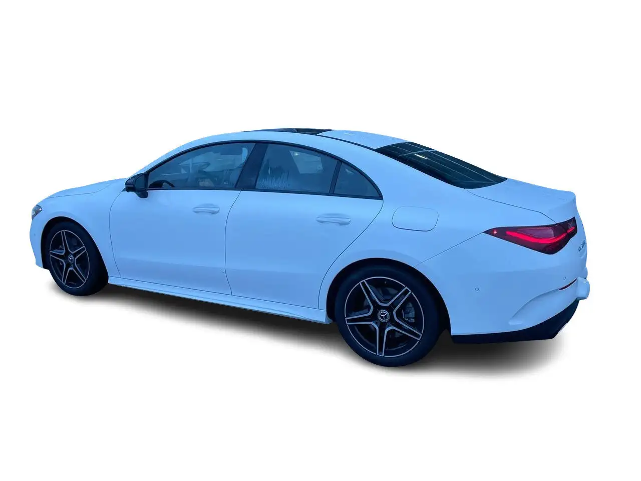Mercedes-Benz CLA снимка Mercedes-Benz CLA