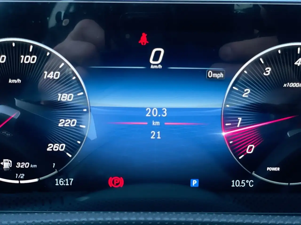 Mercedes-Benz CLA снимка Mercedes-Benz CLA
