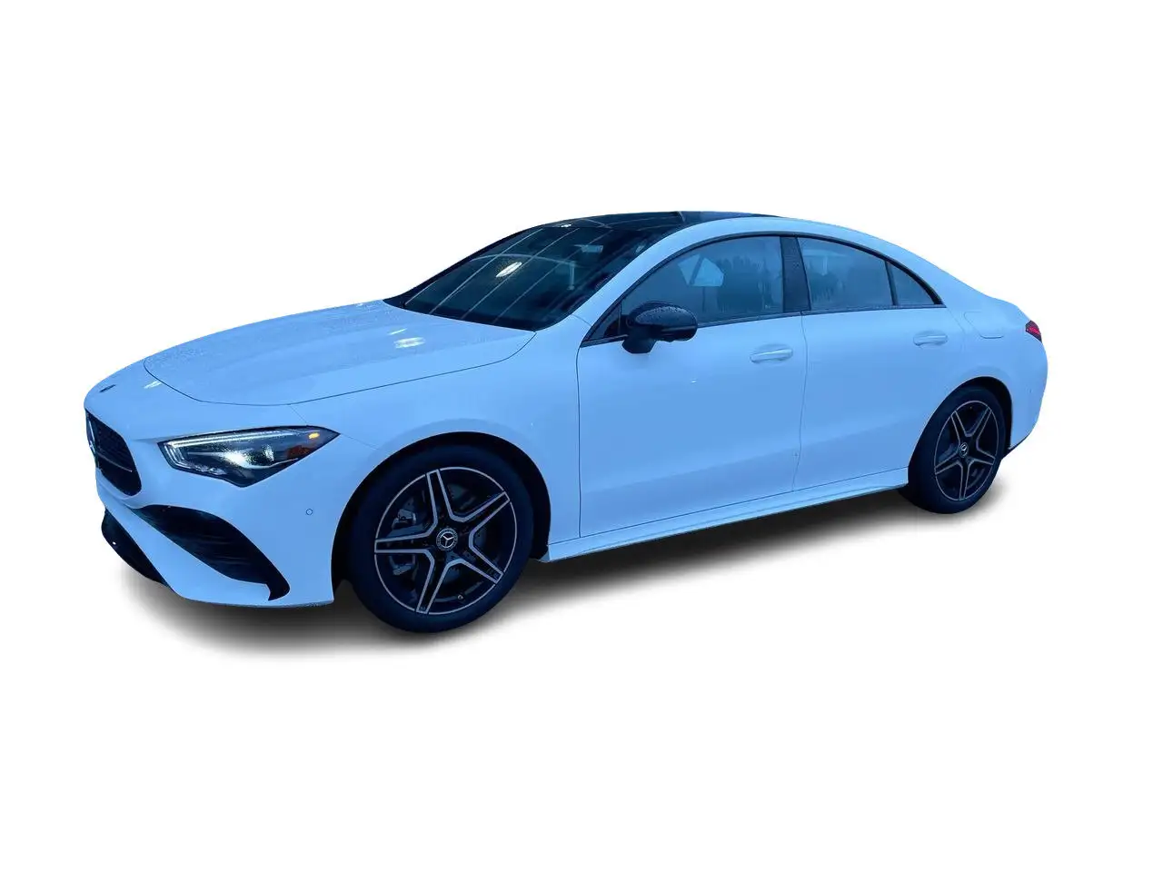 Mercedes-Benz CLA снимка Mercedes-Benz CLA