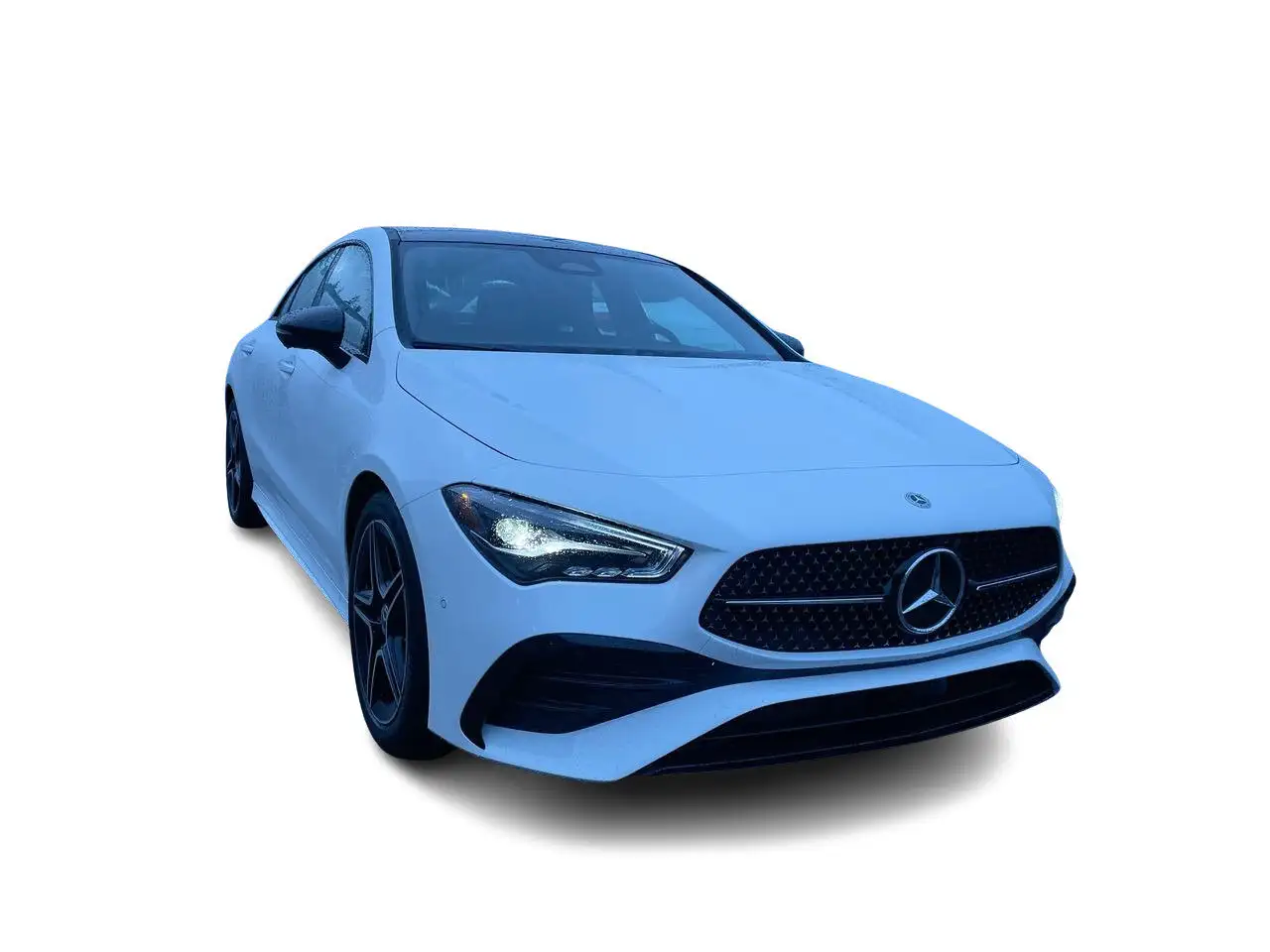 Mercedes-Benz CLA снимка Mercedes-Benz CLA