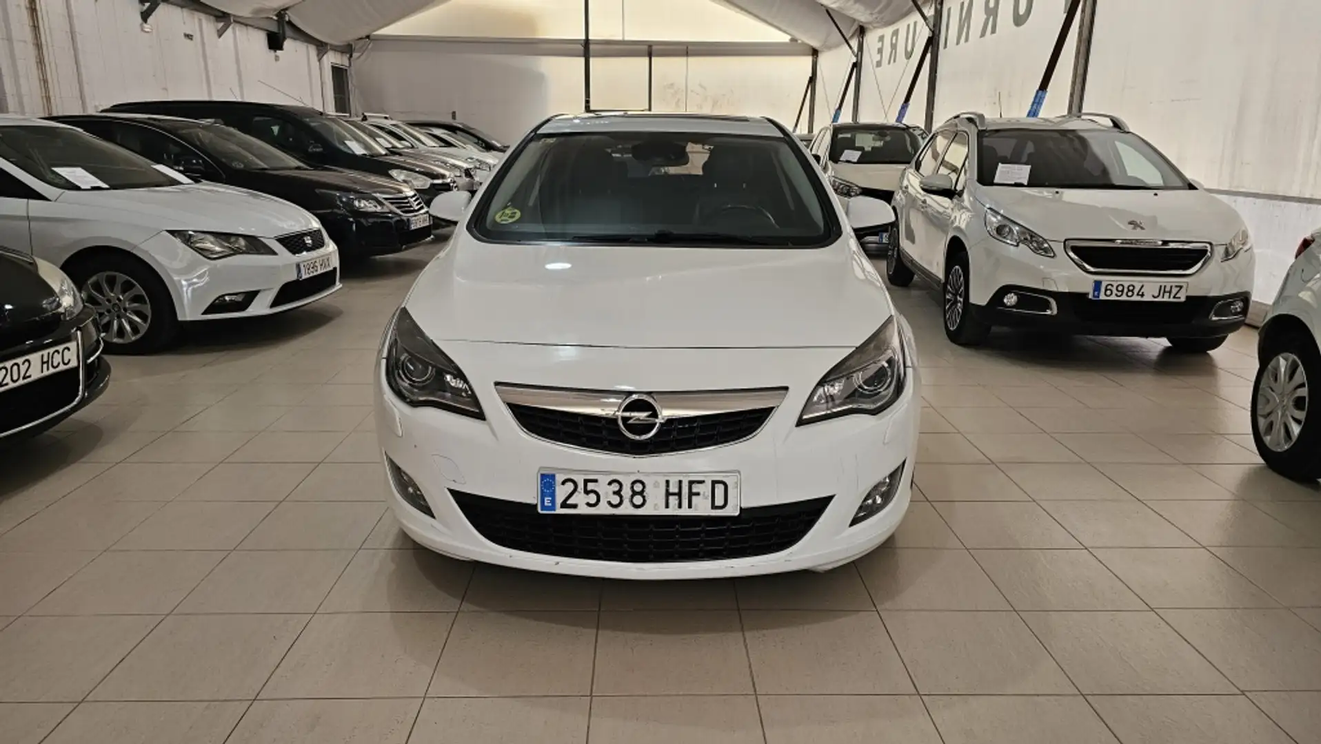 Opel Astra 2.0CDTI Sport S/S Wit - 1