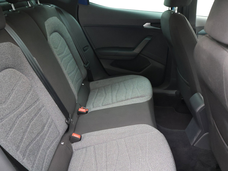 SEAT Arona Arona 1.0TSI FR Edition 116PK *VIRTUAL COCKPIT*KEYLESS*ACC*NAVI*PDC*CAMERA*...* — photo 9