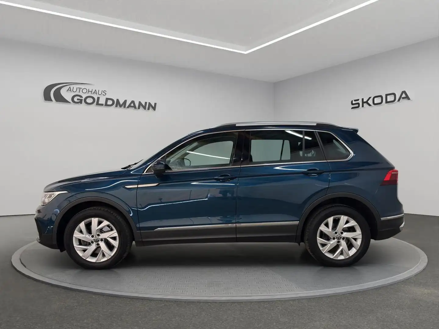 Volkswagen Tiguan Elegance 4Motion 2.0TDI DSG AHK Blau - 2