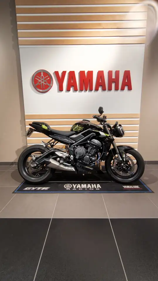 Triumph Street Triple 765