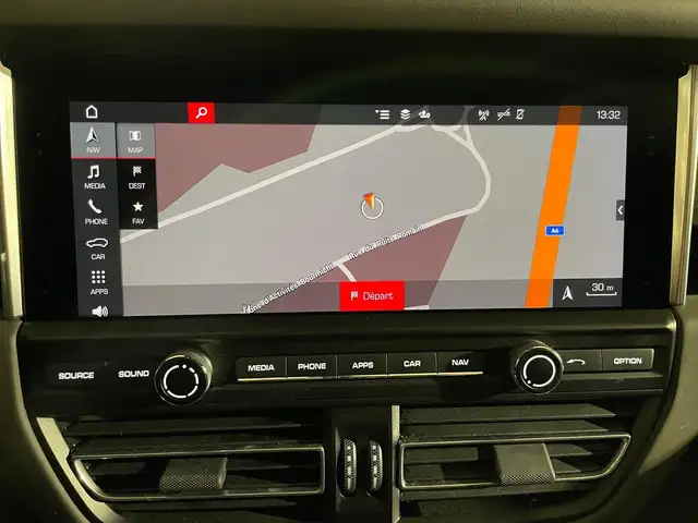 Porsche Macan view 2