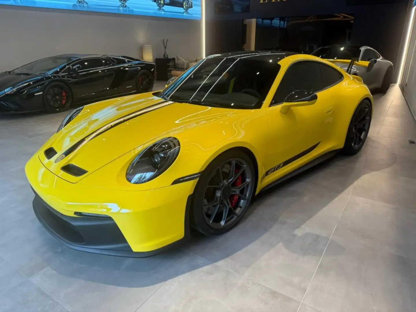 Porsche 992 GT3 - TETTO IN CARBONIO Gelb - 1