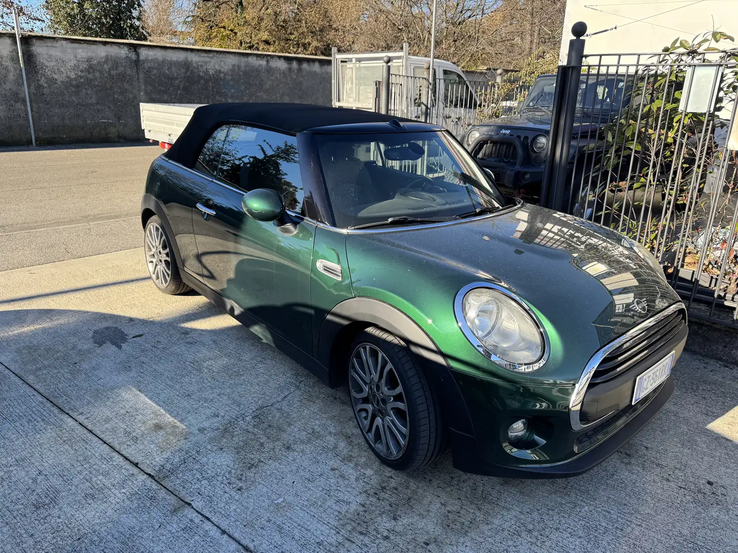 MINI Cooper Cabrio AUTOMATICA PELLE BENZINA mod. 2017 - 1