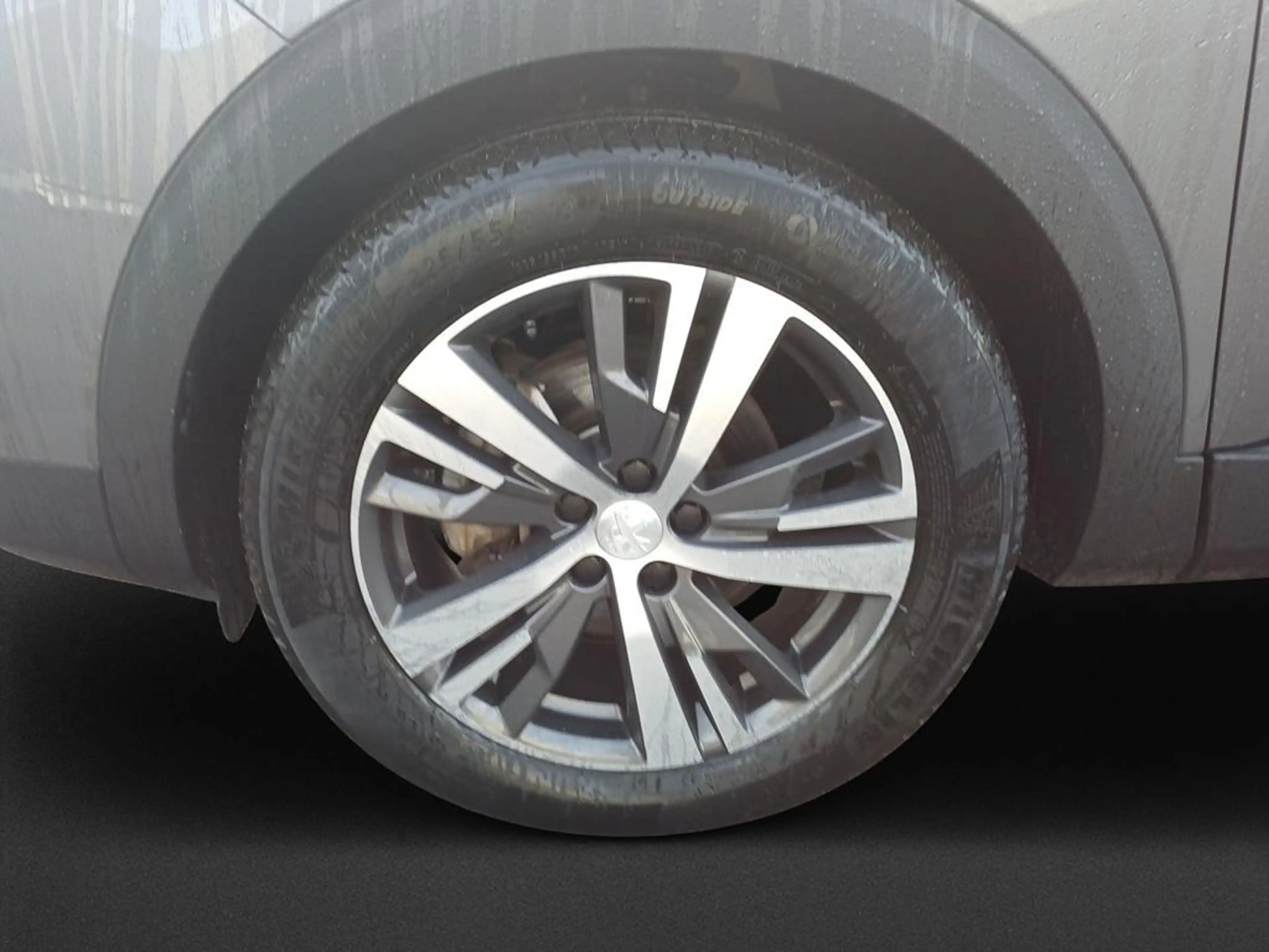 Peugeot 5008 Hybrid 136 Allure Pack — photo 8