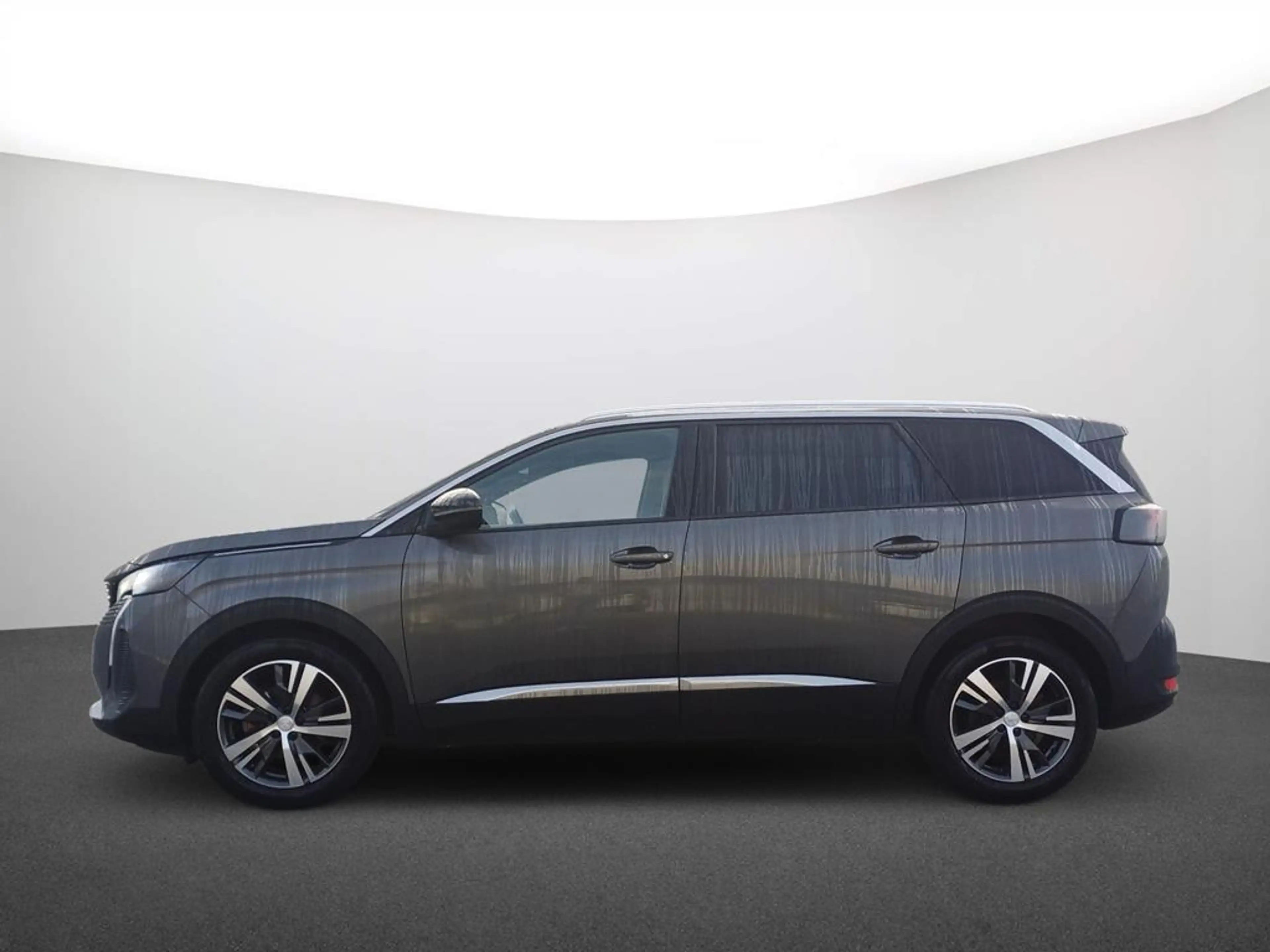 Peugeot 5008 Hybrid 136 Allure Pack — photo 4