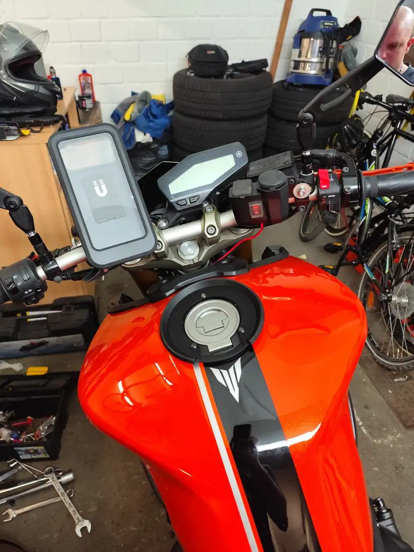 Yamaha MT-09 Naranja - 2