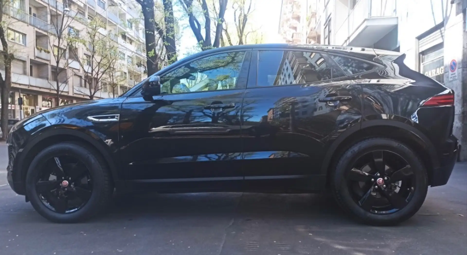 Jaguar E-Pace E-Pace 2017 2.0d i4 HSE awd 150cv auto Black - 1