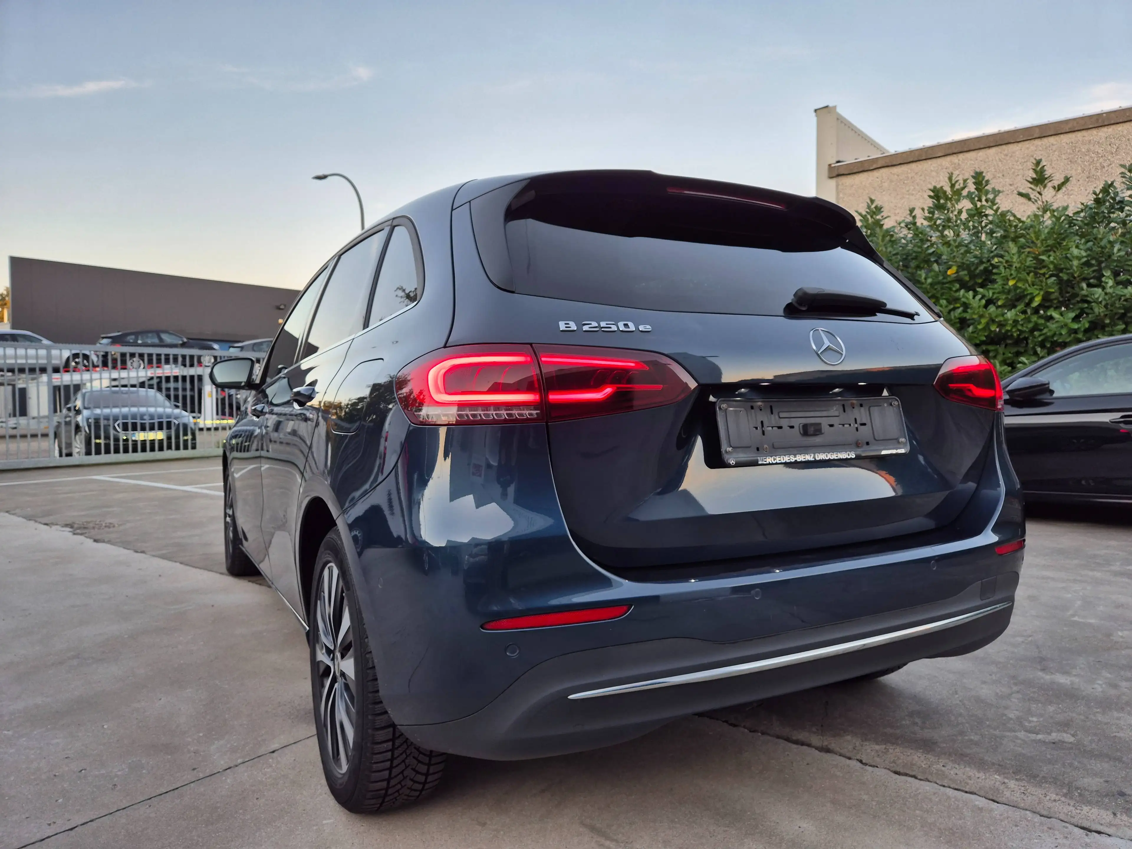 Mercedes-Benz B 250 e PHEV // HYBRID // 79.968 KM !! — photo 9