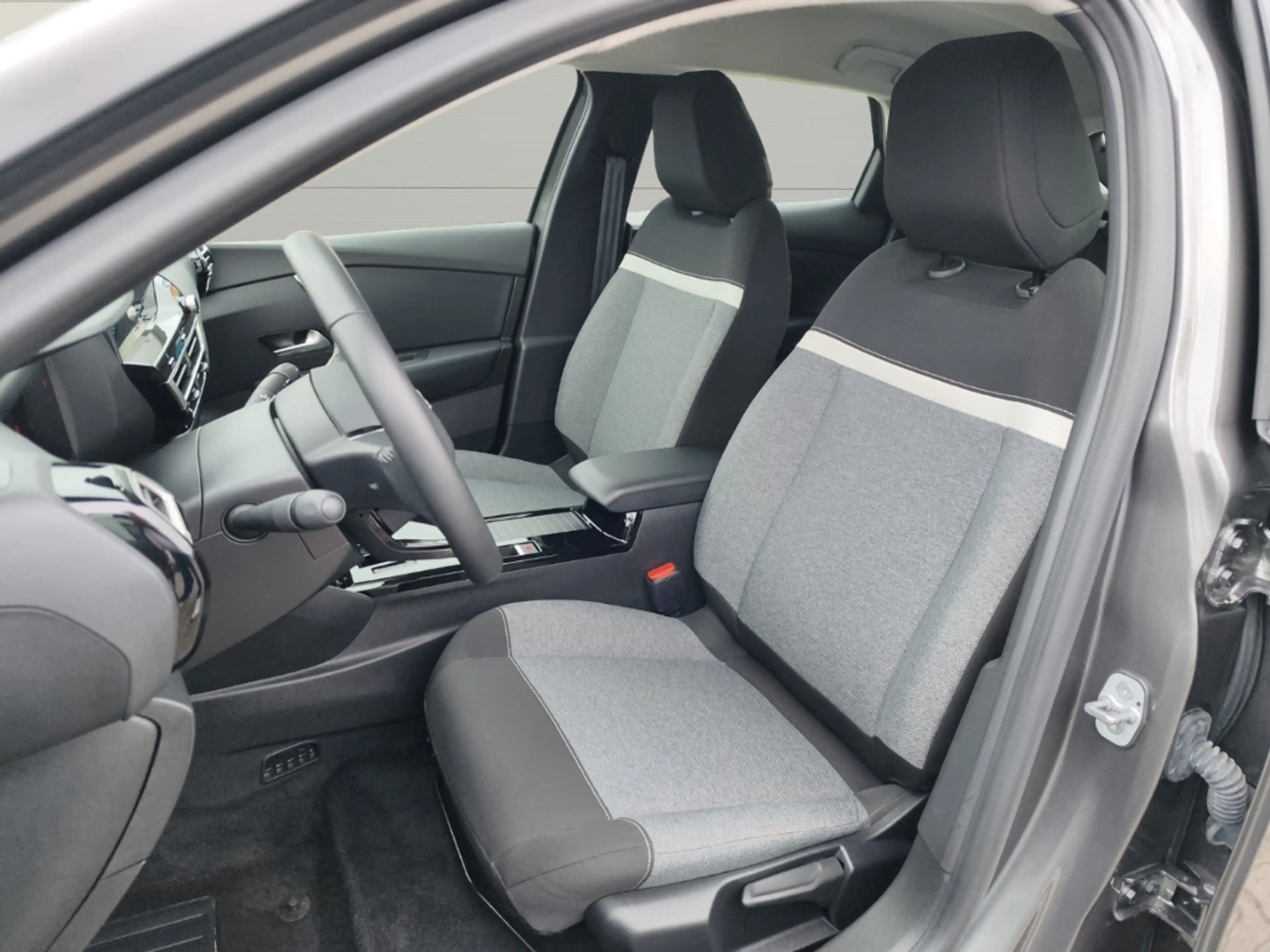 Citroen E-C4 Electric Feel 1.Hand +Sitzhzg.+CarPlay+Kamera+Klimaaut.+ — photo 6