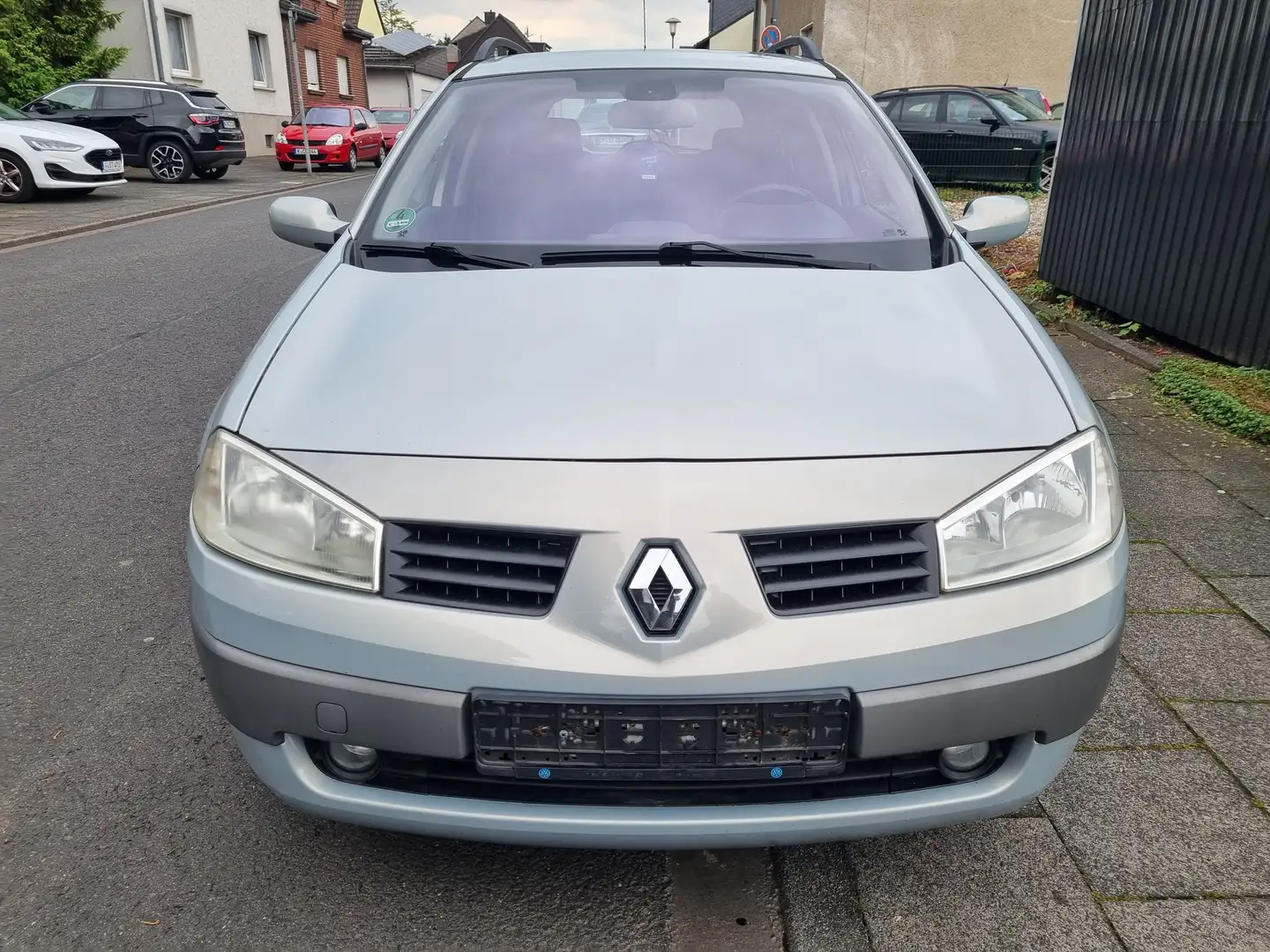 Renault Megane 1.6 Grandtour Authentique Tüv Neu Grau - 1