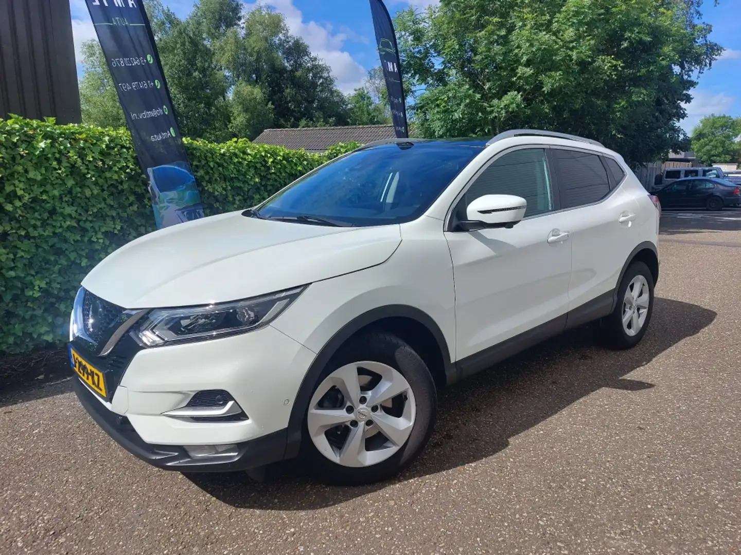Nissan Qashqai 1.3 DIG-T Bus. Ed. Blanc - 1