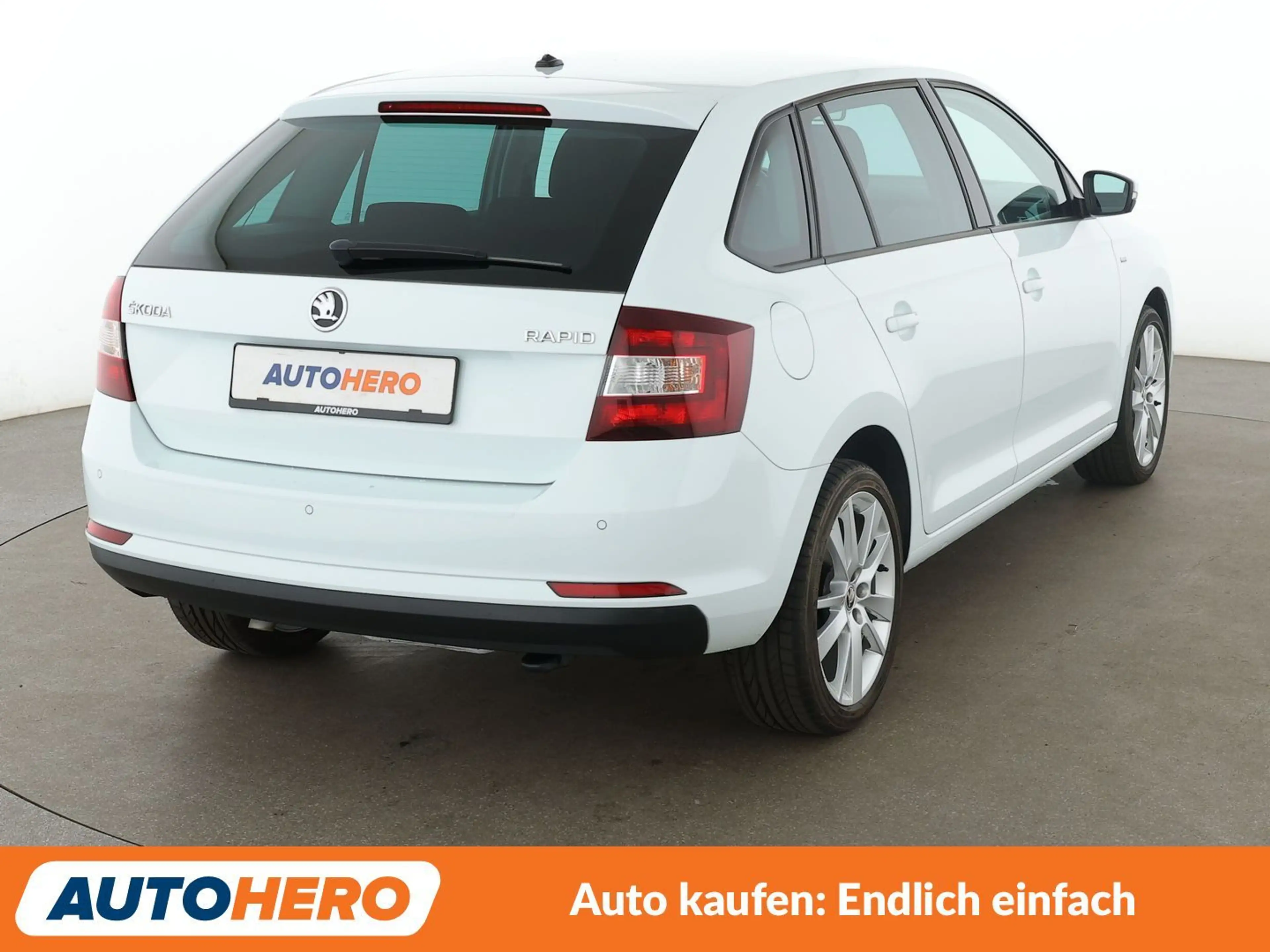 Skoda Rapid/Spaceback 1.0 TSI Clever *TEMPO*PDC*SHZ* — photo 6