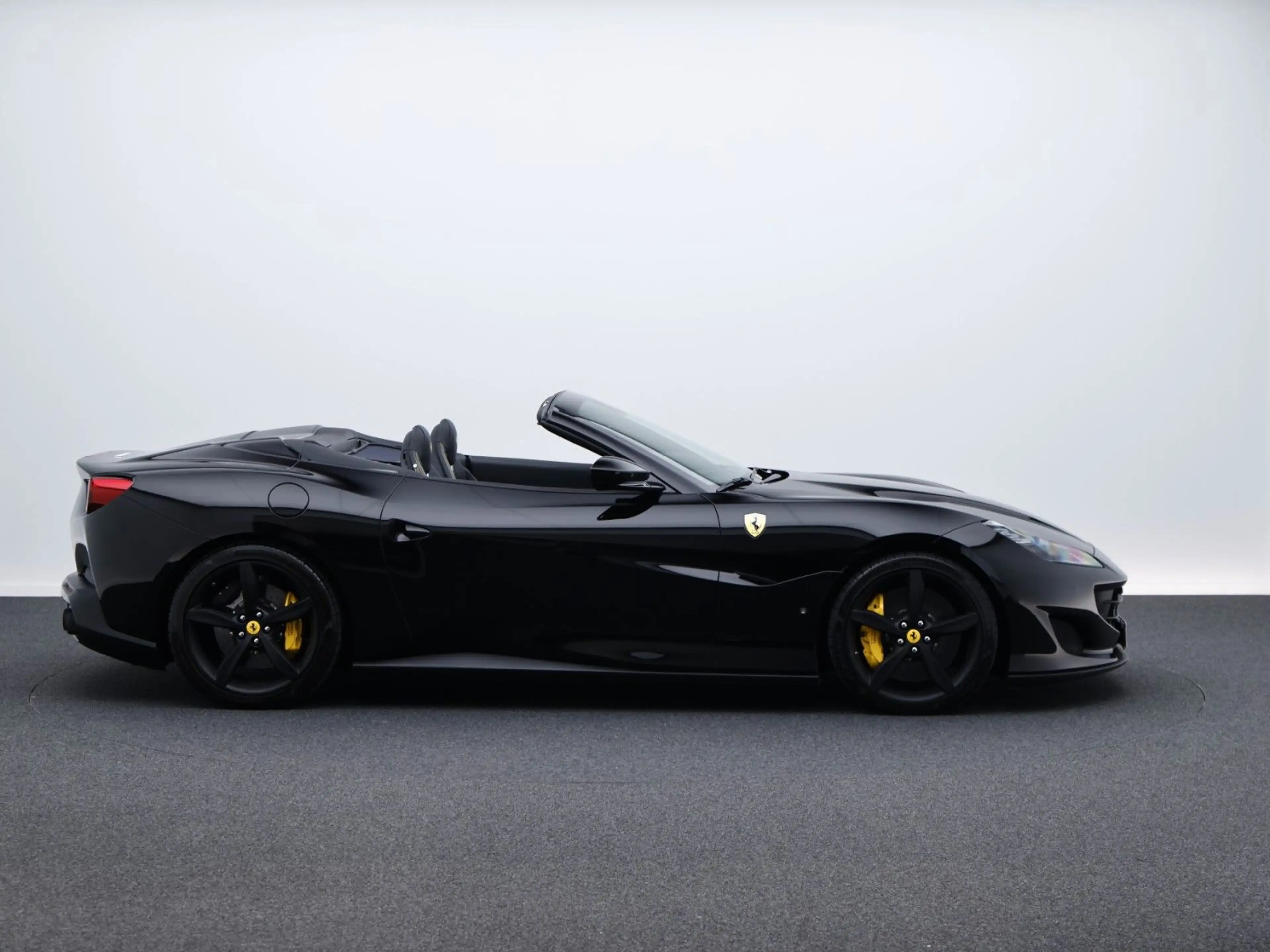 Ferrari Portofino ***Ferrari Fankfurt*** — photo 5