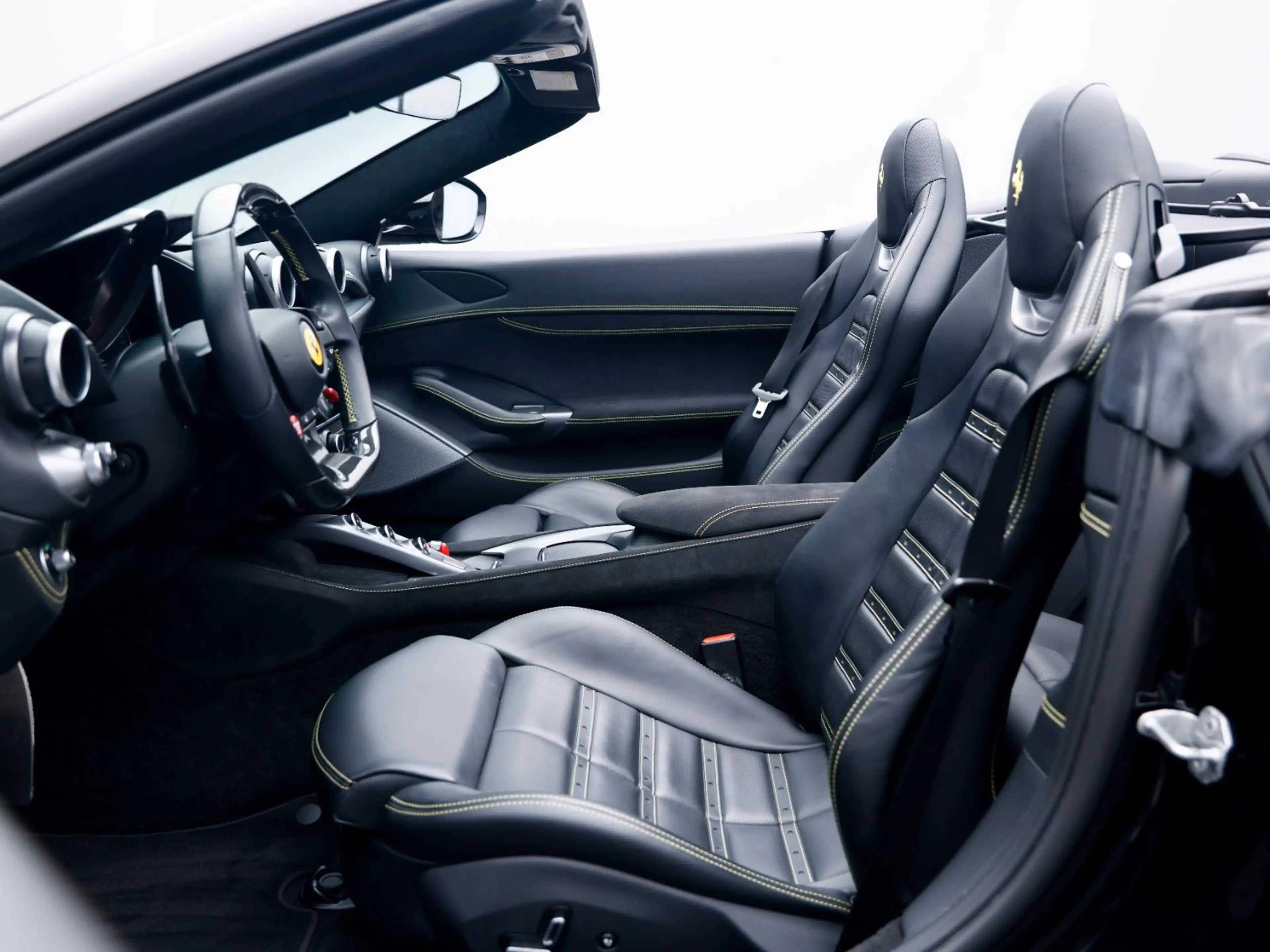 Ferrari Portofino ***Ferrari Fankfurt*** — photo 9