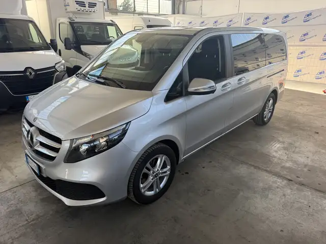 Mercedes-Benz V 220 LONG - KM CERTIFICATI - 8 POSTI