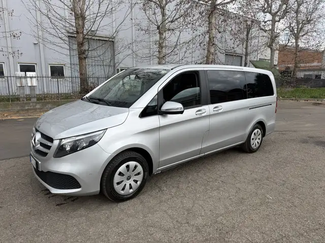 Mercedes-Benz V 220 LONG - KM CERTIFICATI - 8 POSTI