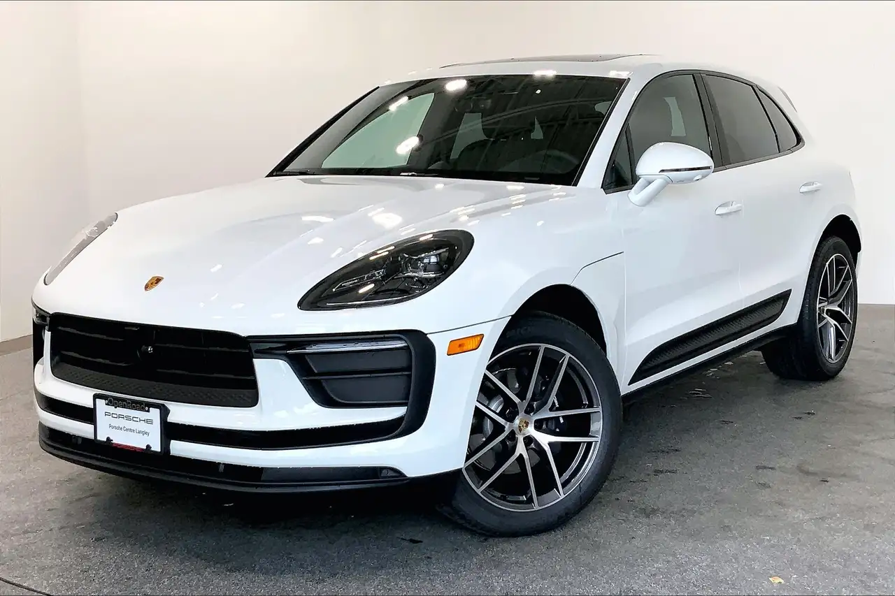 2025 Porsche Macan