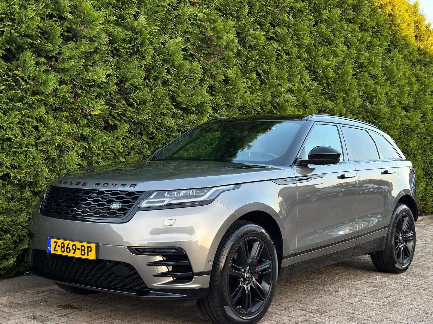 Land Rover Range Rover Velar P250 Turbo R-Dynamic CarPlay Panorama Marrón - 1
