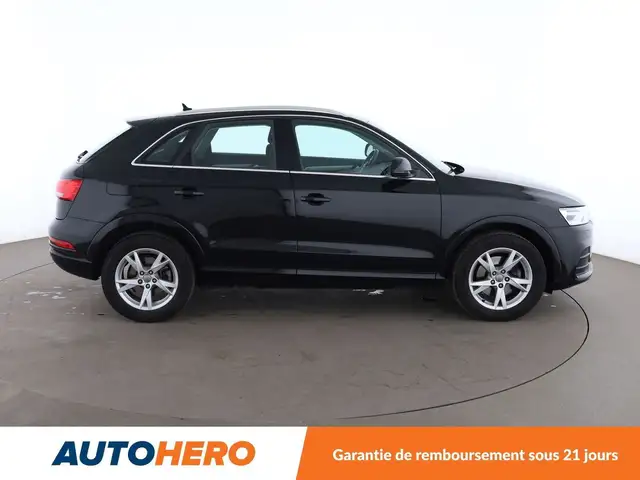 Audi Q3 view 7