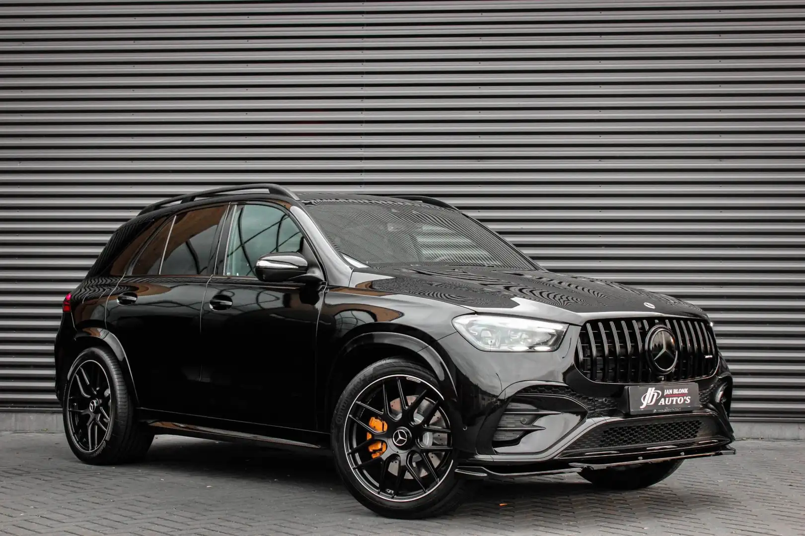Mercedes-Benz GLE 400 e 4MATIC AMG Line Premium Plus / LUCHTVERING / DIS Zwart - 2