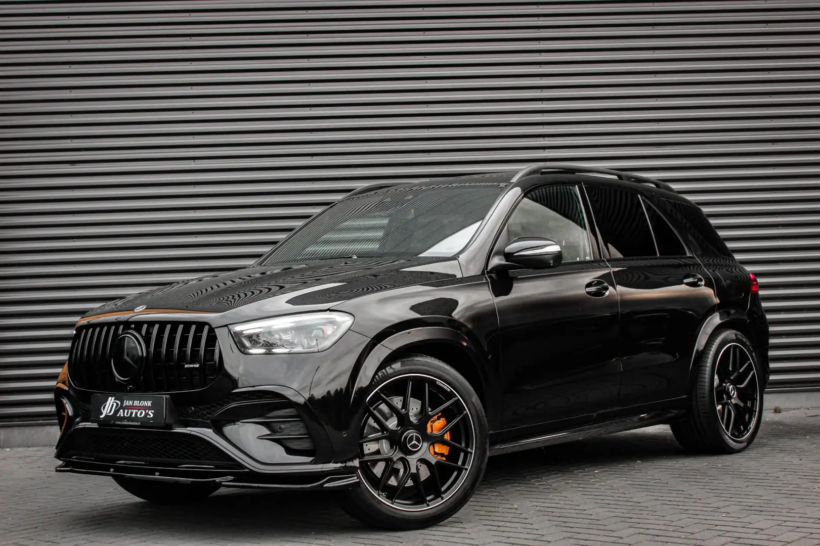 Mercedes-Benz GLE 400 e 4MATIC AMG Line Premium Plus / LUCHTVERING / DIS Zwart - 1