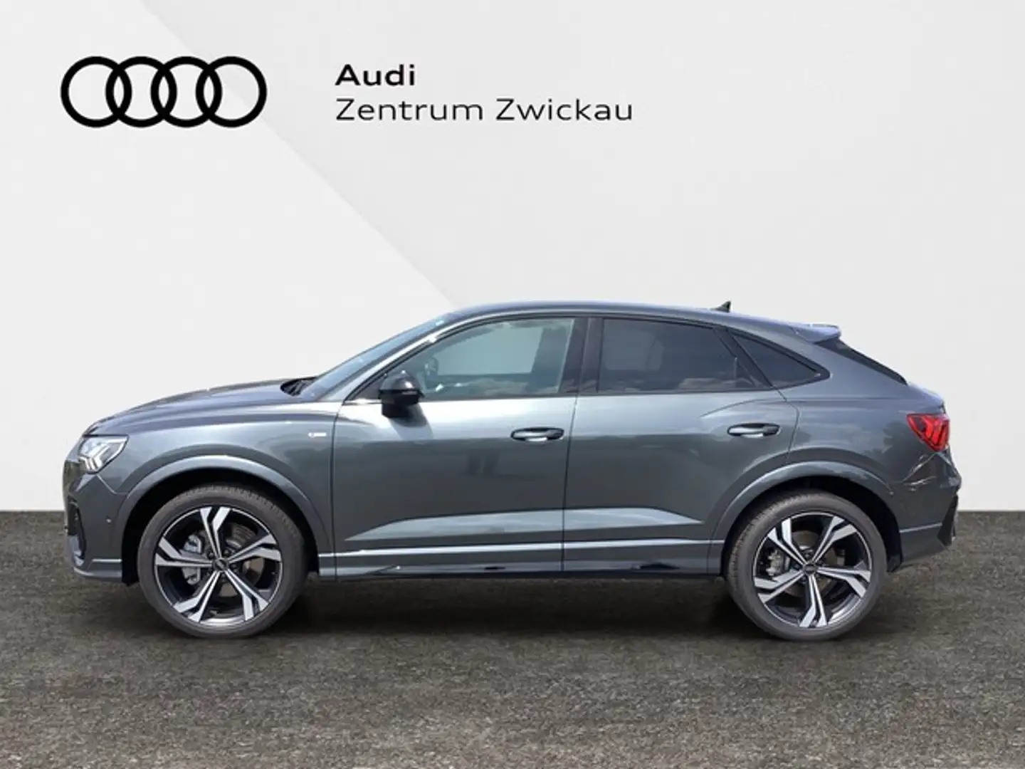 Audi Q3 Sportback 40TFSI quattro S-line Matrix LED Sche... Grijs - 2