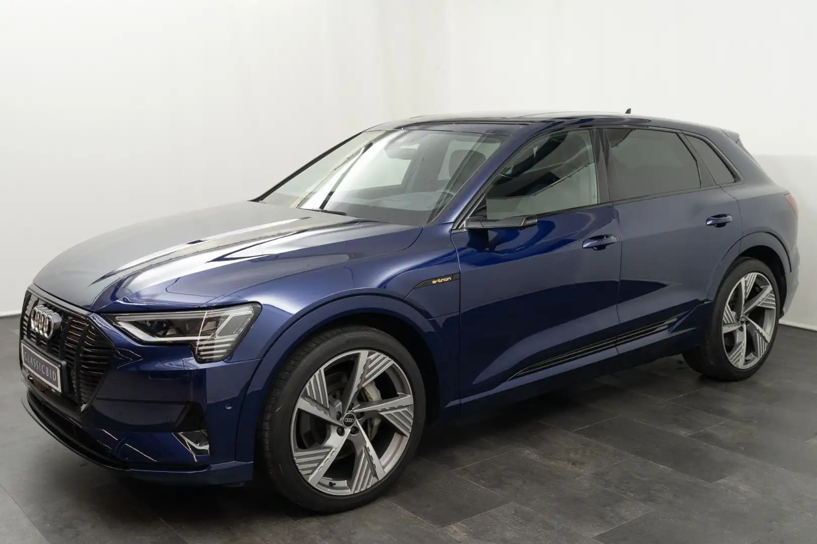 Audi e-tron 55 quattro advanced Blau - 1