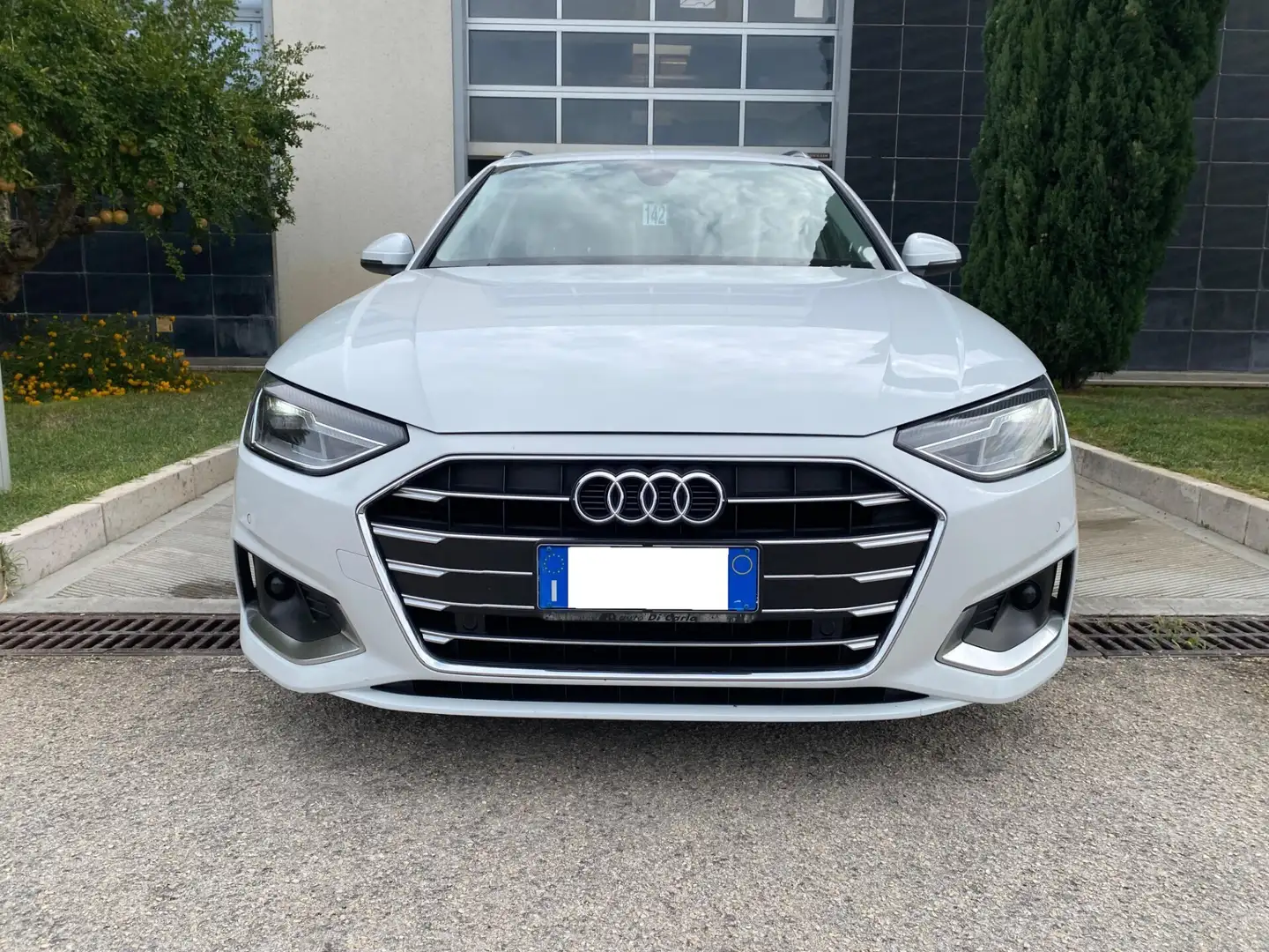 Audi A4 A4 Avant 30 TDI/136 CV S tronic Business Advanced Bianco - 2