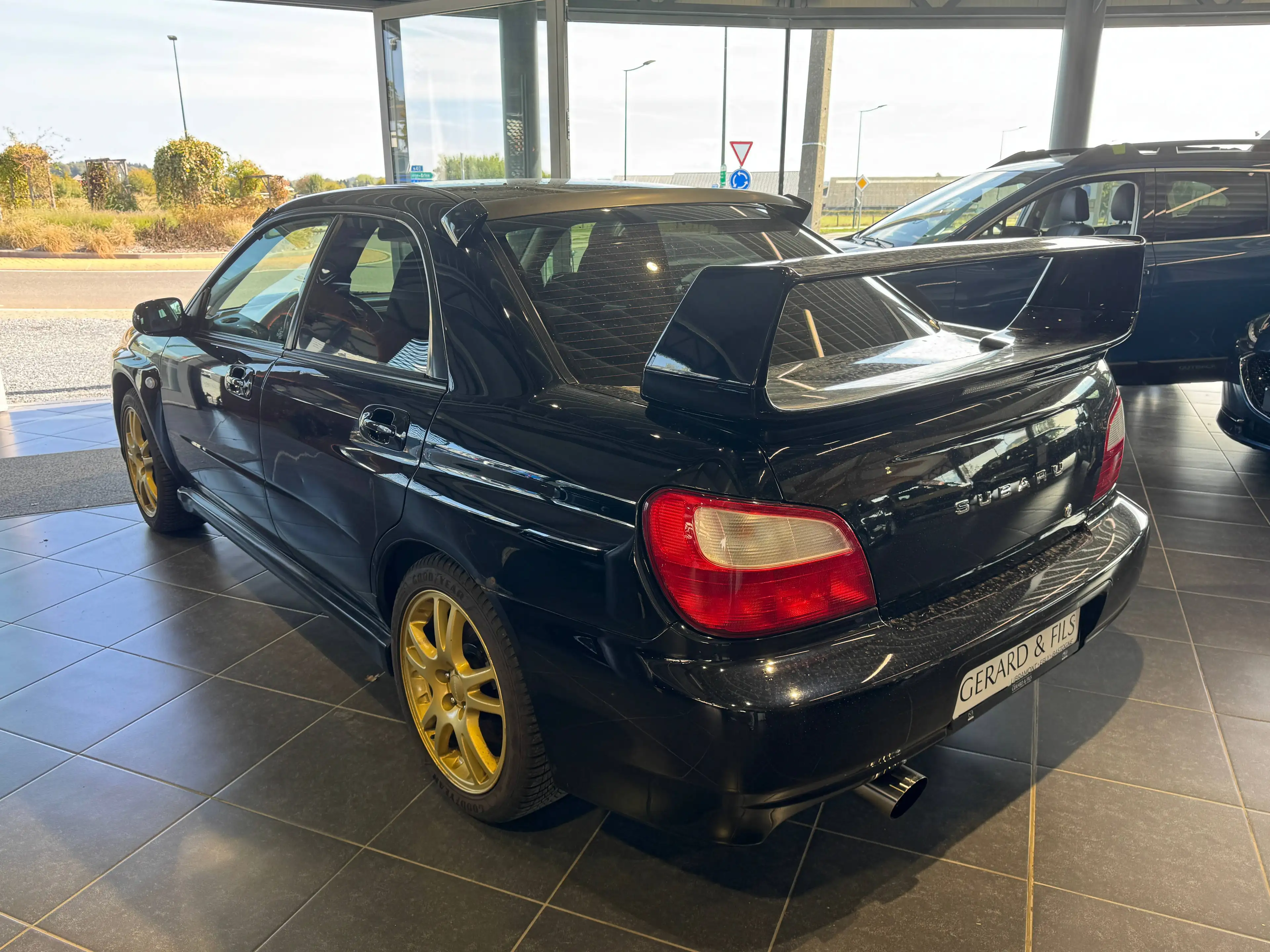 Subaru Impreza 2.0 Turbo 16v ABS AWD — photo 5