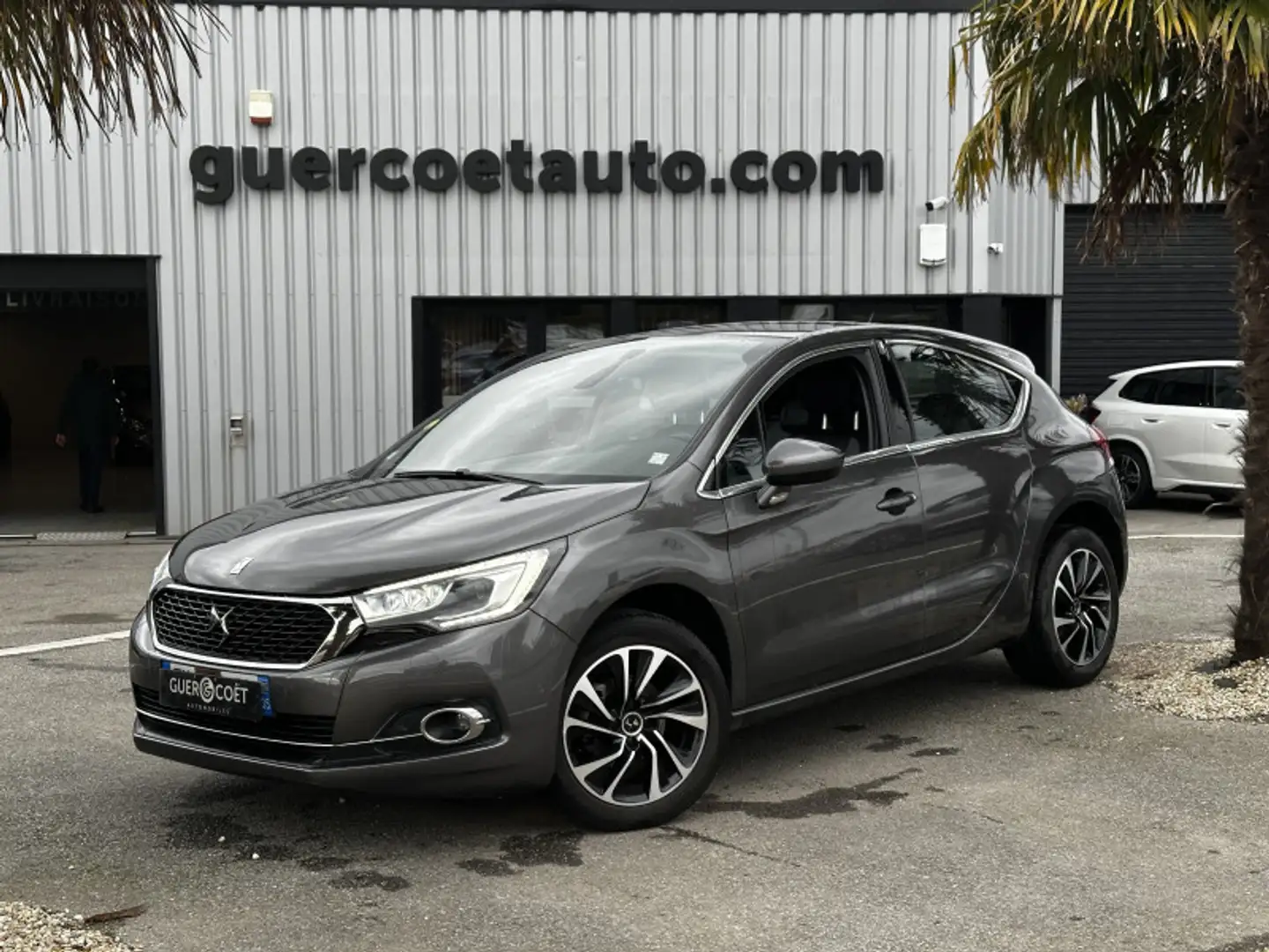 DS Automobiles DS 4 BLUEHDI 120CH SO CHIC S\u0026S Gri - 1