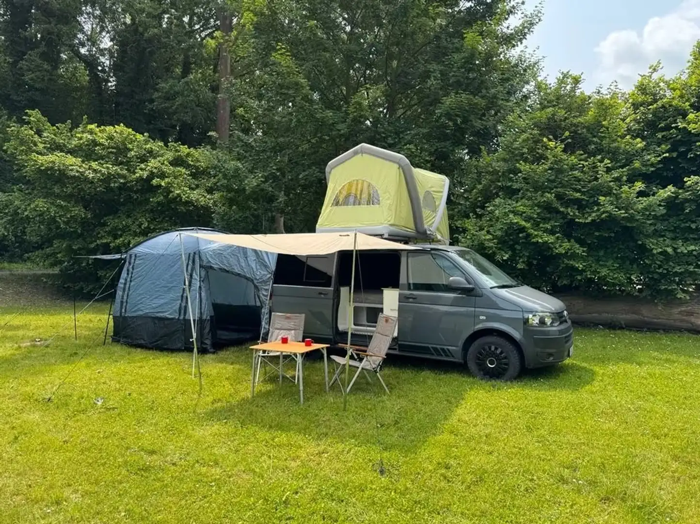 Volkswagen T5 Multivan Kurz Comfortline Šedá - 1