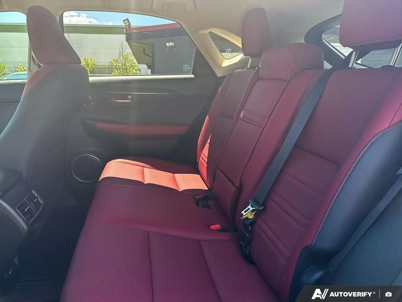 Lexus NX снимка Lexus NX