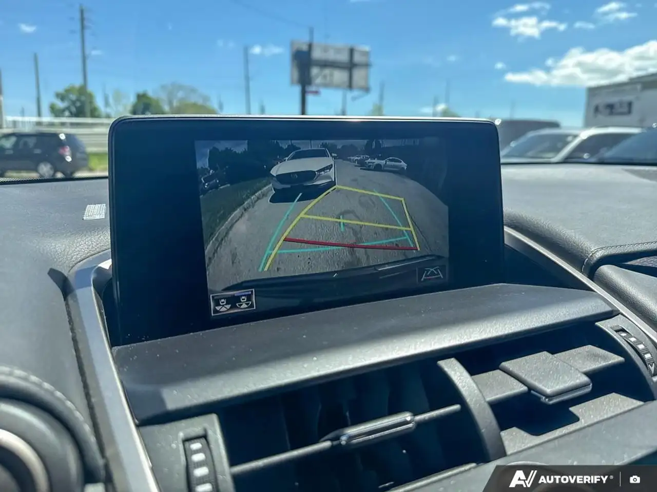 Lexus NX снимка Lexus NX