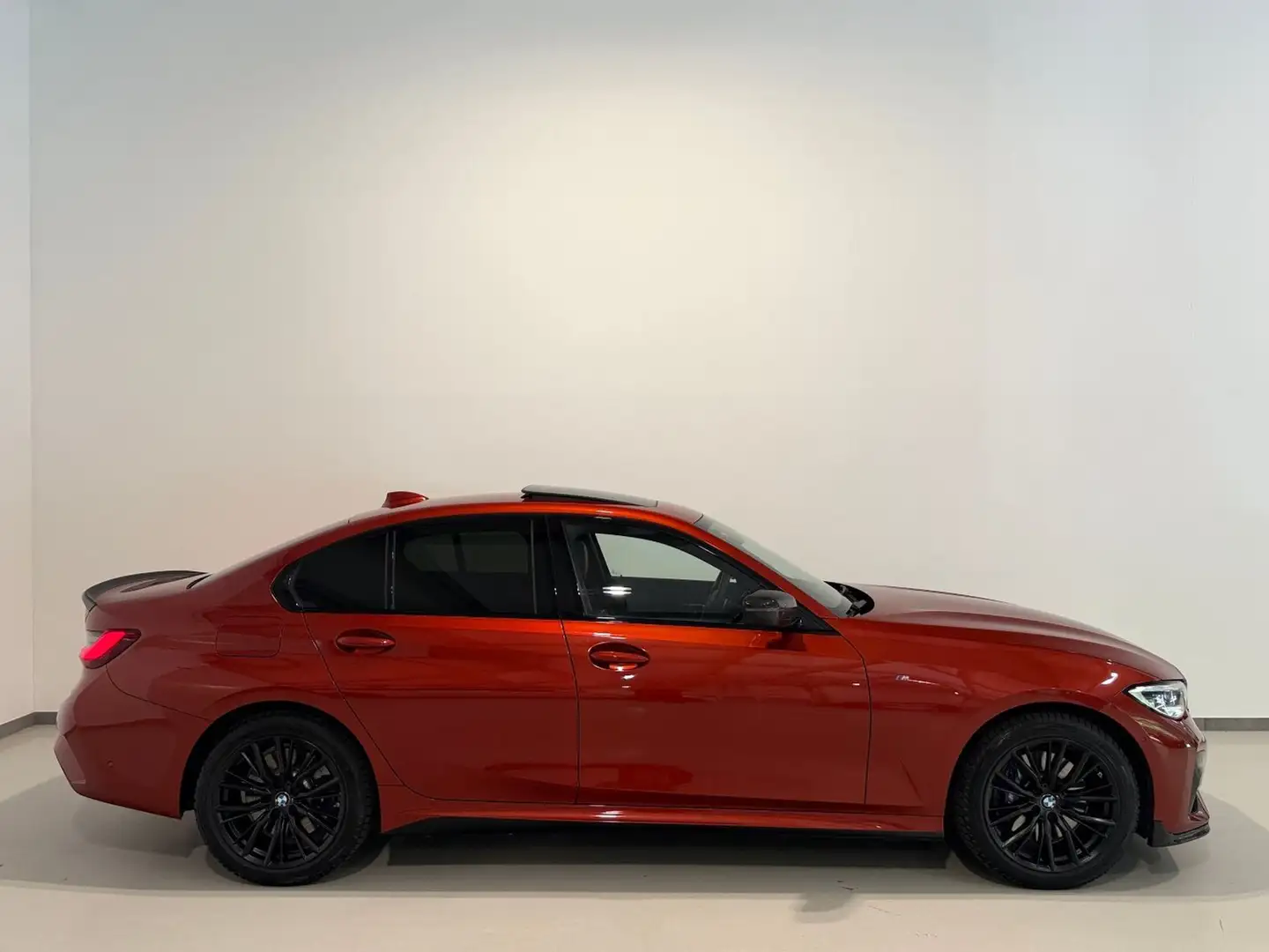 BMW 330 e G20 Aut/M-Sport/Schiebedach/HEAD-UP/Laser Orange - 2