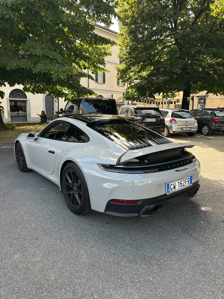 Porsche 992