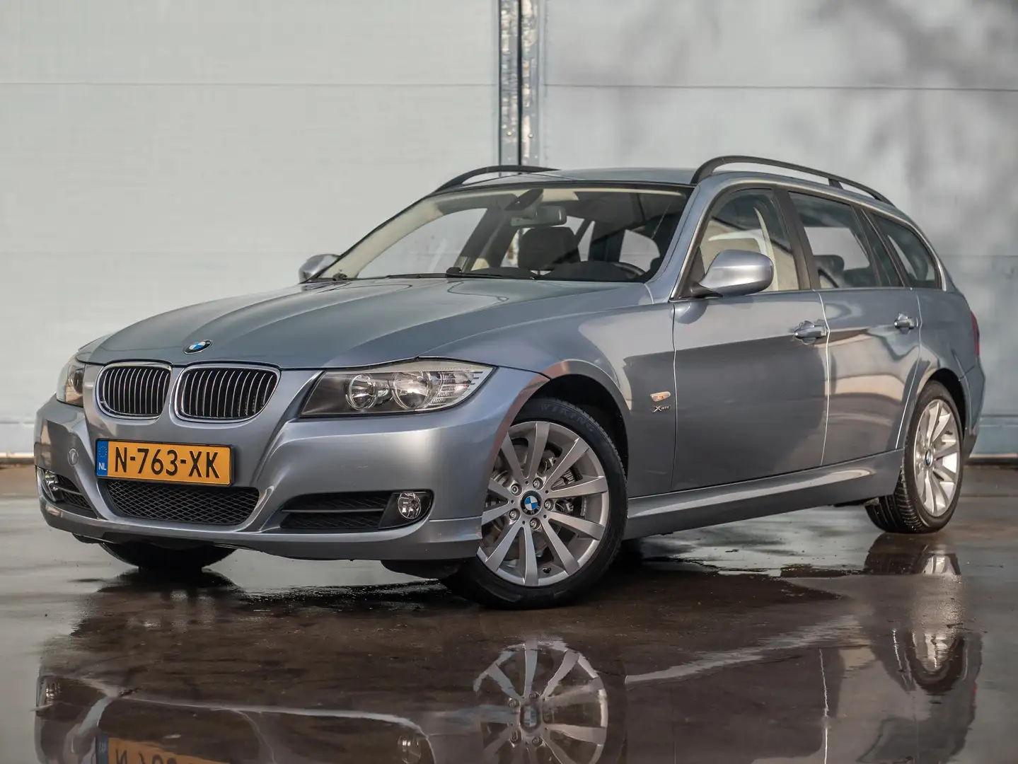 BMW 325 325xi Touring LCI | Aut | Rijklaar | Zeer netjes Blauw - 1
