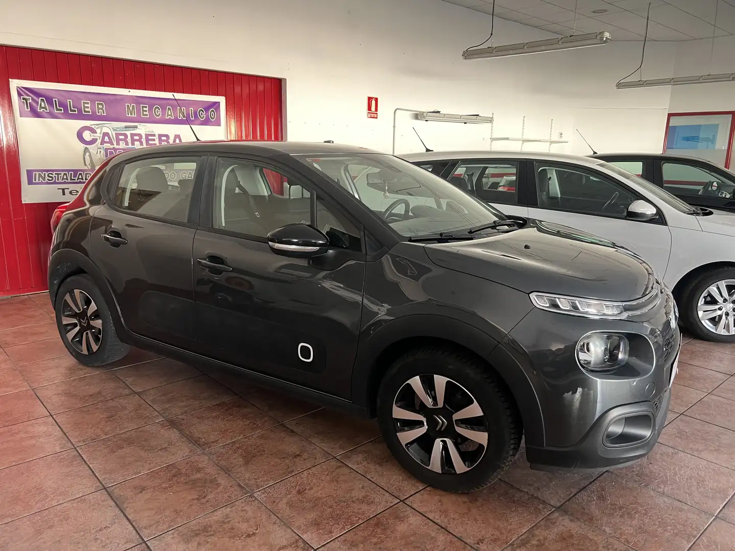 Citroen C3 1.2 PureTech S&S Feel 83 - 1