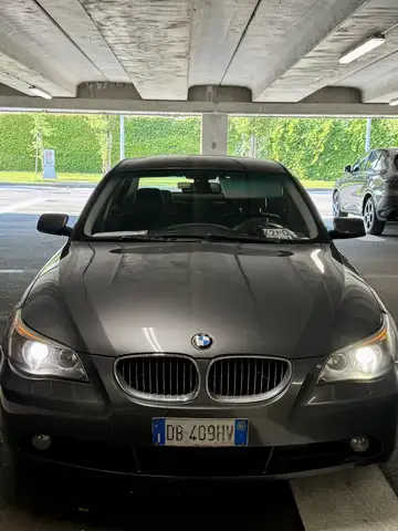 BMW 525