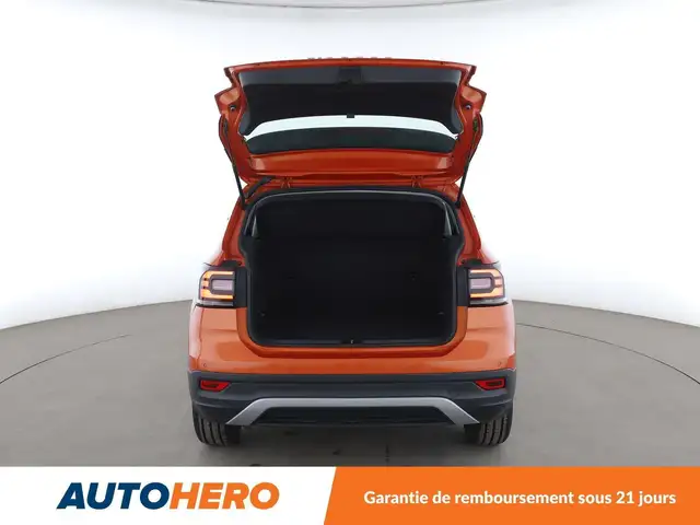 Volkswagen T-Cross view 17