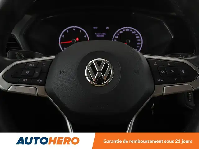 Volkswagen T-Cross view 20
